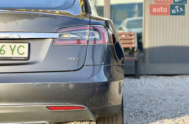 Ліфтбек Tesla Model S 2015 в 