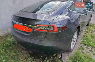 Лифтбек Tesla Model S 2018 в 