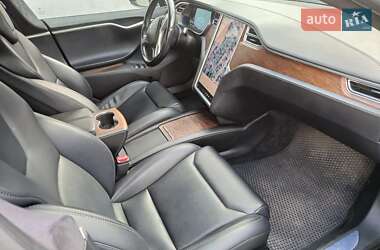 Лифтбек Tesla Model S 2018 в 