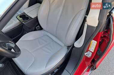 Лифтбек Tesla Model S 2014 в 
