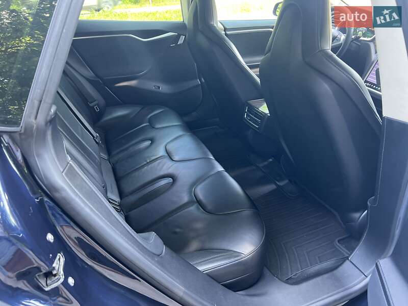 Лифтбек Tesla Model S 2013 в Хмельницком