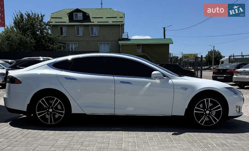 Лифтбек Tesla Model S 2014 в Кропивницком