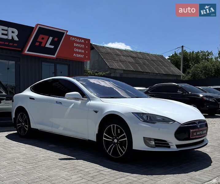 Лифтбек Tesla Model S 2014 в Кропивницком