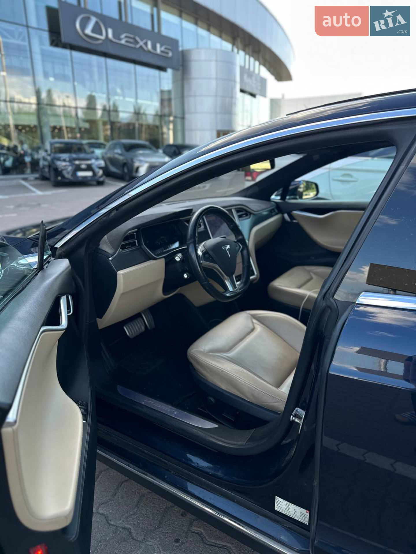 2015 Tesla Model S - мініатюра 4
