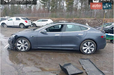 Лифтбек Tesla Model S 2020 в 