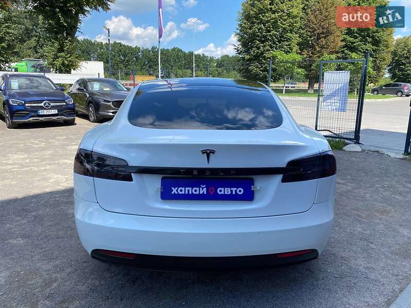 Лифтбек Tesla Model S 2018 в Виннице