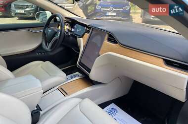Лифтбек Tesla Model S 2018 в 