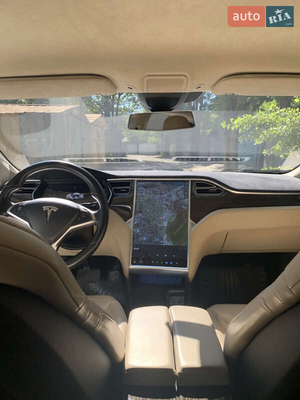 Лифтбек Tesla Model S 2015 в Одессе
