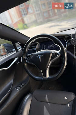 Лифтбек Tesla Model S 2017 в 