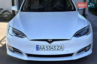 Tesla Model S 2016