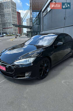 Лифтбек Tesla Model S 2014 в Киеве