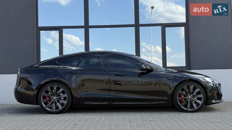 Лифтбек Tesla Model S 2019 в Тернополе