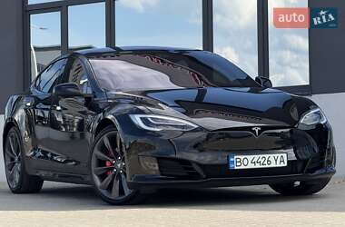 Tesla Model S 2019