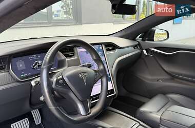 Лифтбек Tesla Model S 2019 в 