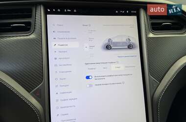 Лифтбек Tesla Model S 2019 в 