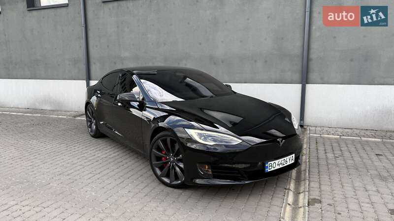 Лифтбек Tesla Model S 2019 в Тернополе