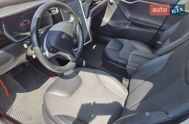 Tesla Model S 2015