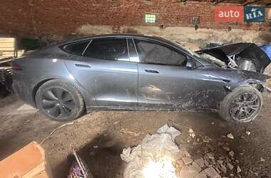 Лифтбек Tesla Model S 2022 в 