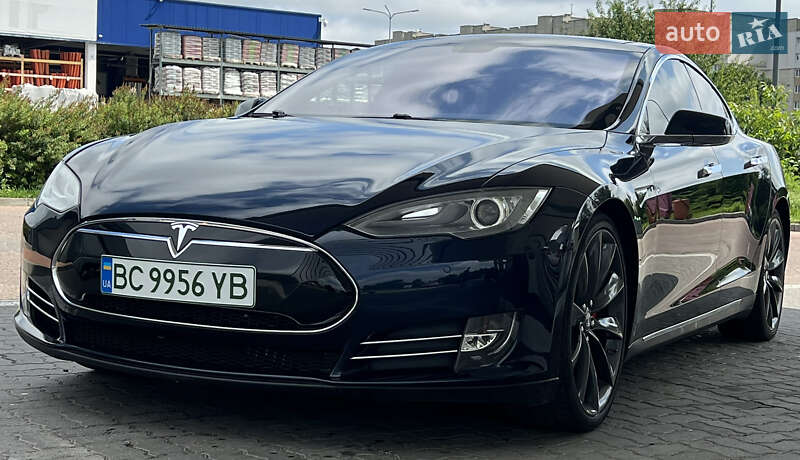 Лифтбек Tesla Model S 2014 в Дрогобыче