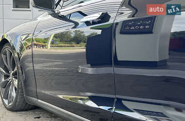 Лифтбек Tesla Model S 2014 в 