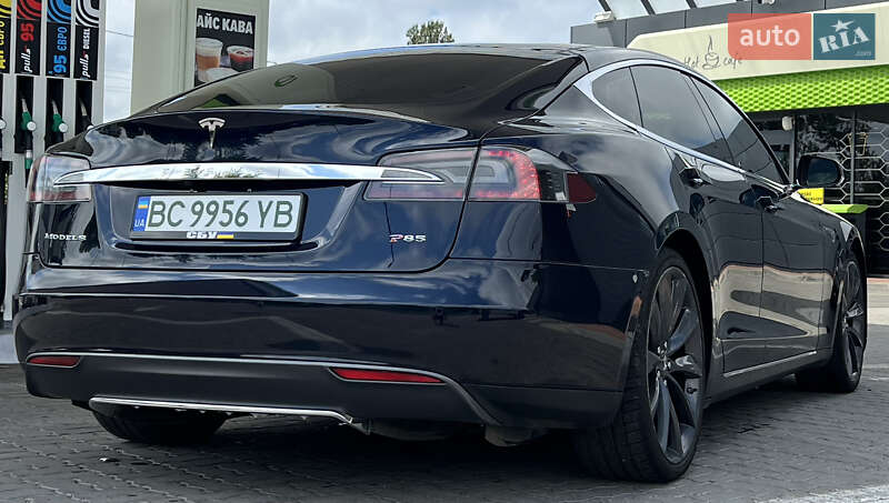 Лифтбек Tesla Model S 2014 в Дрогобыче