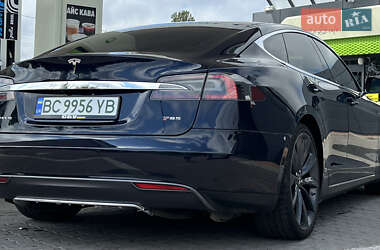 Лифтбек Tesla Model S 2014 в 