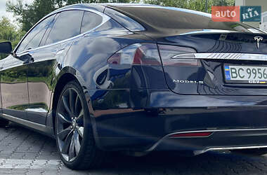 Лифтбек Tesla Model S 2014 в 