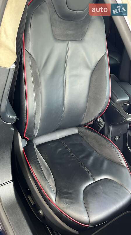 Лифтбек Tesla Model S 2014 в Дрогобыче