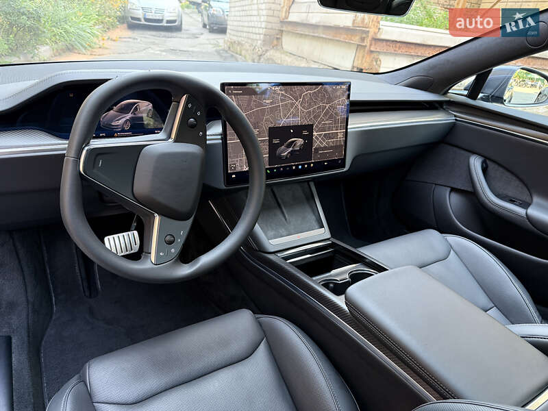 Лифтбек Tesla Model S 2023 в Киеве