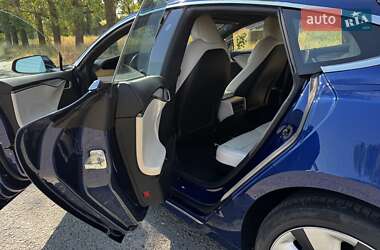 Лифтбек Tesla Model S 2020 в 