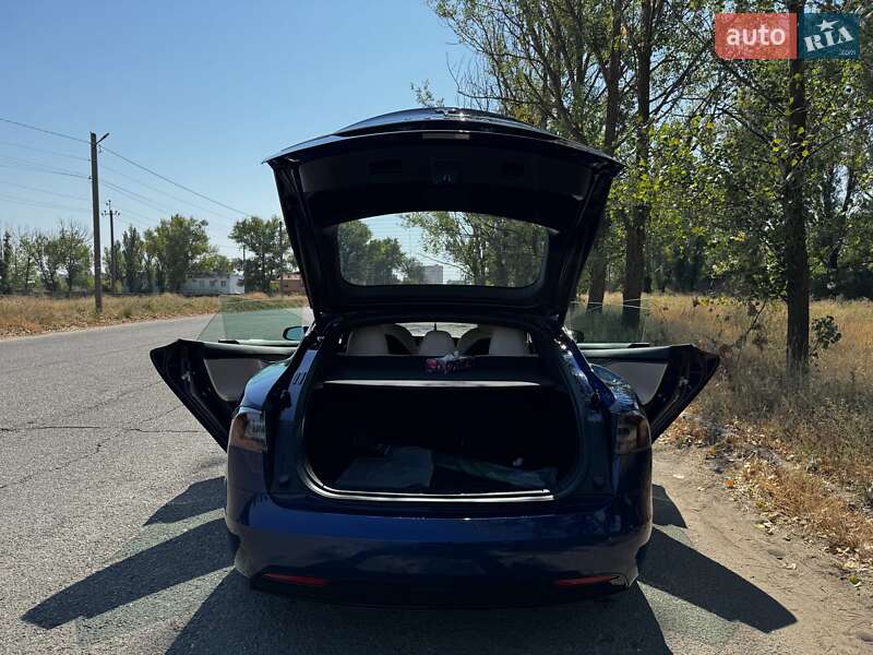 Лифтбек Tesla Model S 2020 в Белгороде-Днестровском
