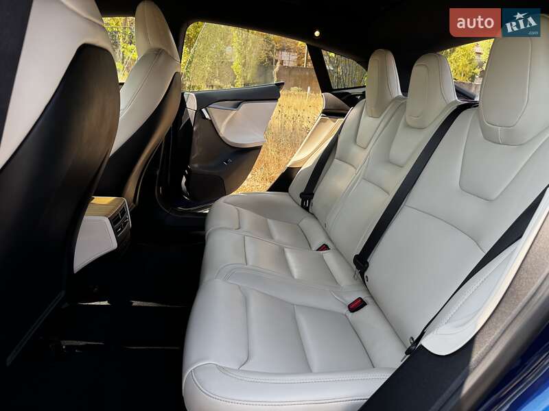 Лифтбек Tesla Model S 2020 в Белгороде-Днестровском