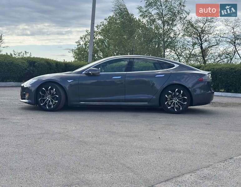 Ліфтбек Tesla Model S 2016 в Кам'янському фото 20 Ліфтбек Tesla Model S 2016 в Кам'янському