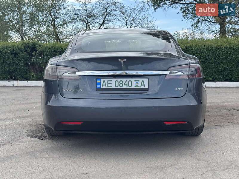 Ліфтбек Tesla Model S 2016 в Кам'янському фото 24 Ліфтбек Tesla Model S 2016 в Кам'янському