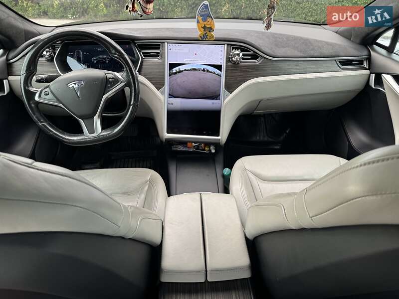 Ліфтбек Tesla Model S 2016 в Кам'янському фото 31 Ліфтбек Tesla Model S 2016 в Кам'янському