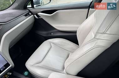Лифтбек Tesla Model S 2016 в Каменском