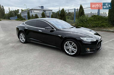 Лифтбек Tesla Model S 2013 в 