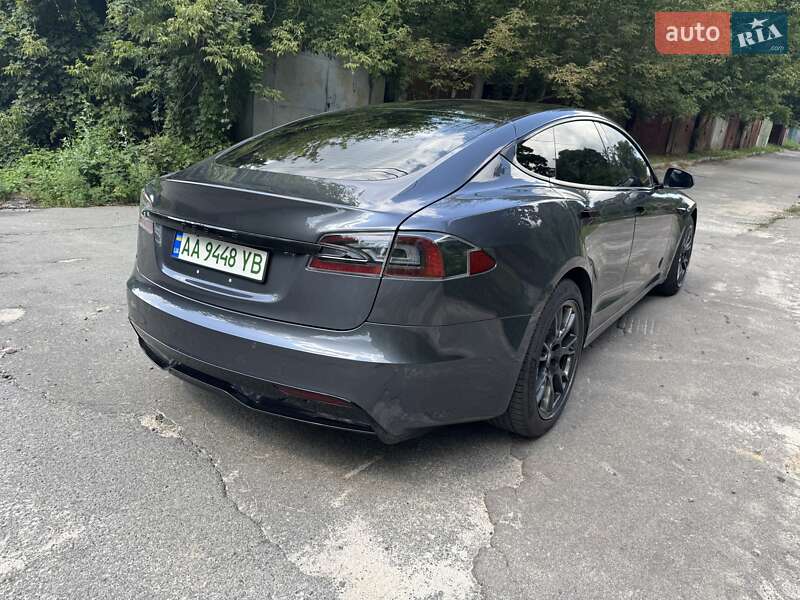 Ліфтбек Tesla Model S 2021 в Києві