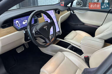Лифтбек Tesla Model S 2020 в 