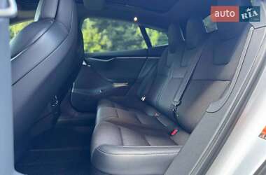 Лифтбек Tesla Model S 2018 в 