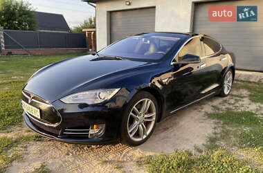Tesla Model S 2013