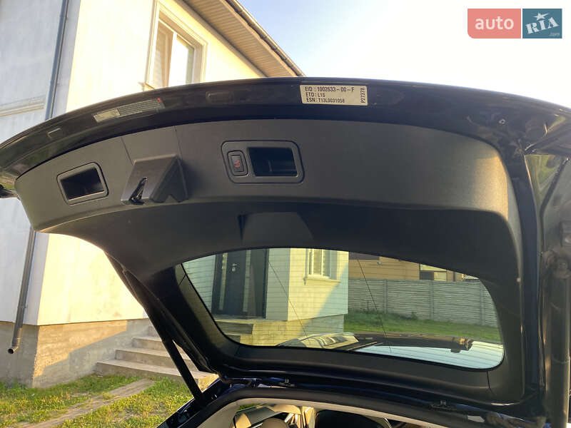 Лифтбек Tesla Model S 2013 в Киеве фото 23 Лифтбек Tesla Model S 2013 в Киеве