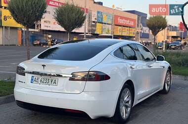 Ліфтбек Tesla Model S 2016 в 