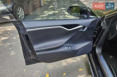 Лифтбек Tesla Model S 2017 в 