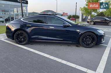 Лифтбек Tesla Model S 2013 в 