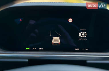 Лифтбек Tesla Model S 2021 в 