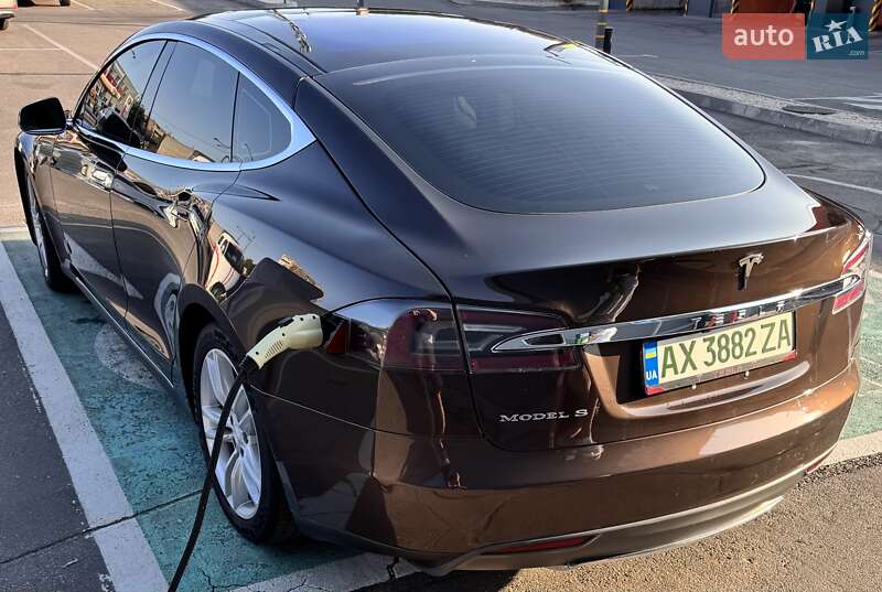 Лифтбек Tesla Model S 2013 в Харькове