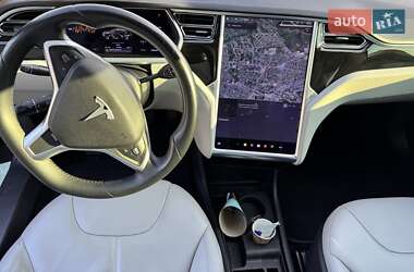 Лифтбек Tesla Model S 2013 в 