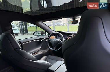 Лифтбек Tesla Model S 2018 в 