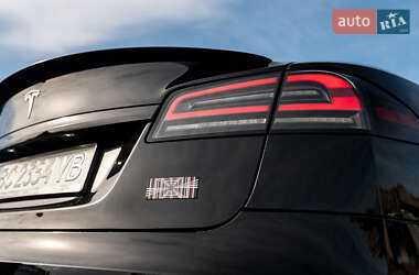 Лифтбек Tesla Model S 2022 в 
